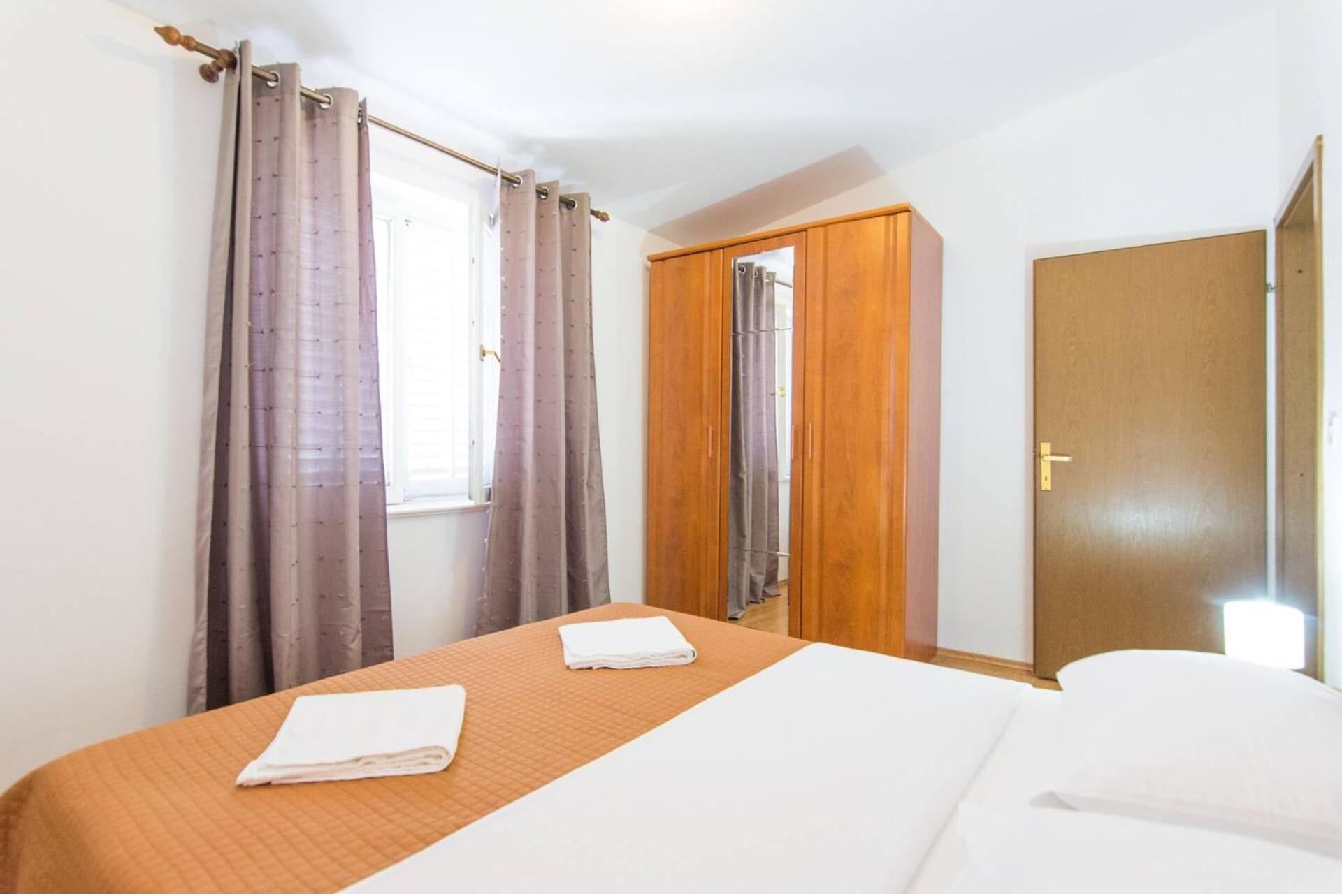 Apartment Rajna 比奥格勒·纳·莫鲁 外观 照片