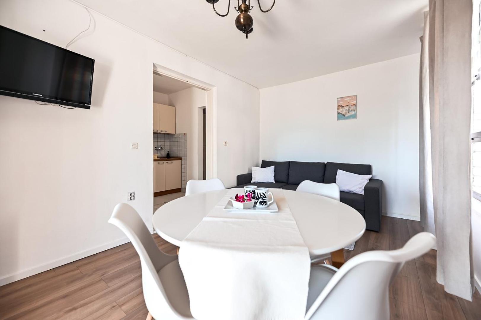 Apartment Rajna 比奥格勒·纳·莫鲁 外观 照片