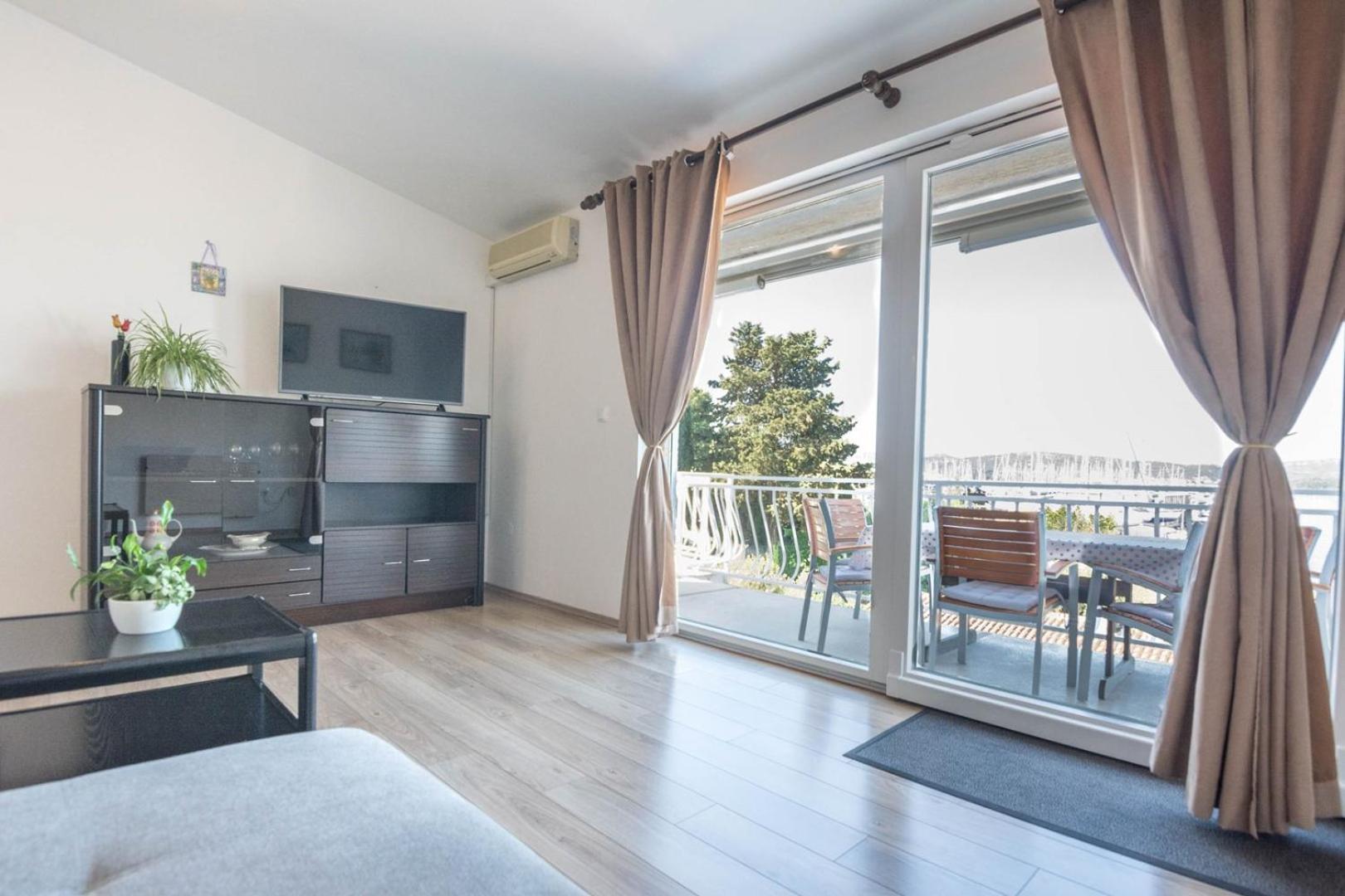 Apartment Rajna 比奥格勒·纳·莫鲁 外观 照片